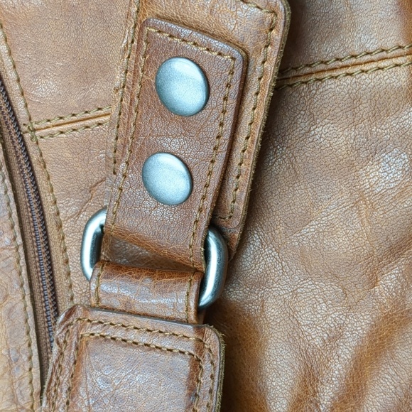 Spikes and sparrows belt pack - Picture 8 of 8